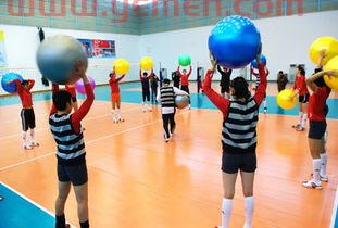 日本感慨中国女排身高(中国女排对员身高) 日本感慨中国女排身高(中国女排对员身高)