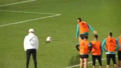 皇马欧冠决赛申方剑解说(皇马欧冠决赛绝杀) 皇马欧冠决赛申方剑解说(皇马欧冠决赛绝杀)